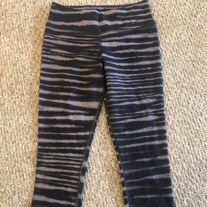 Nike workout leggings in gray & black